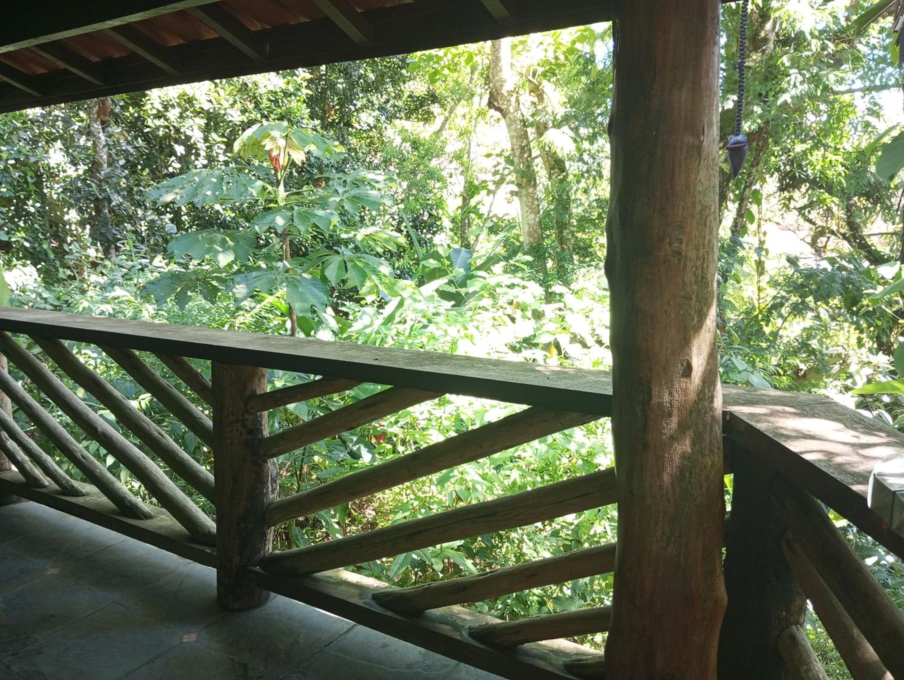 Casa no centro de Caraguatatuba próx da praia