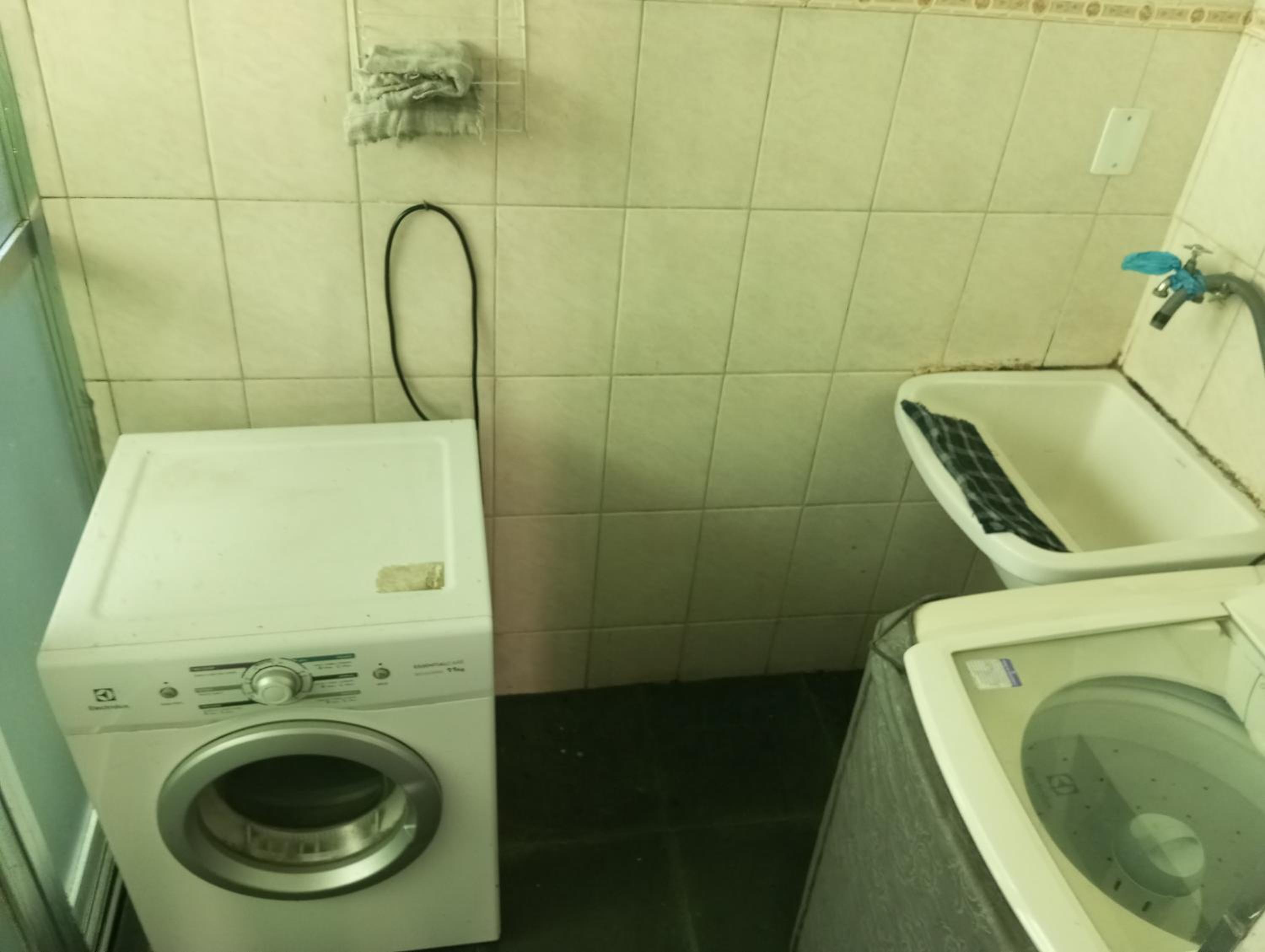 Casa no centro de Caraguatatuba próx da praia