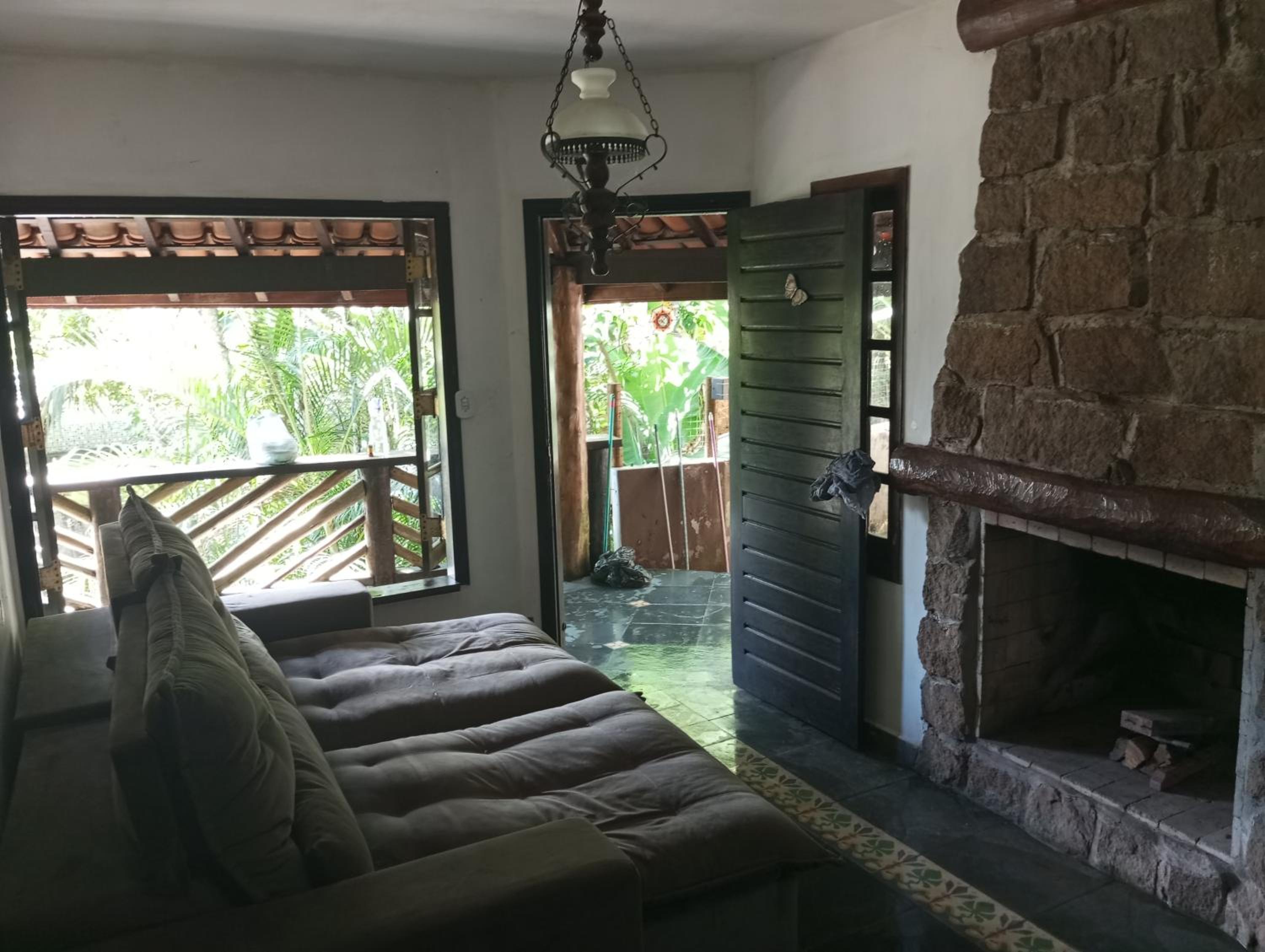 Casa no centro de Caraguatatuba próx da praia