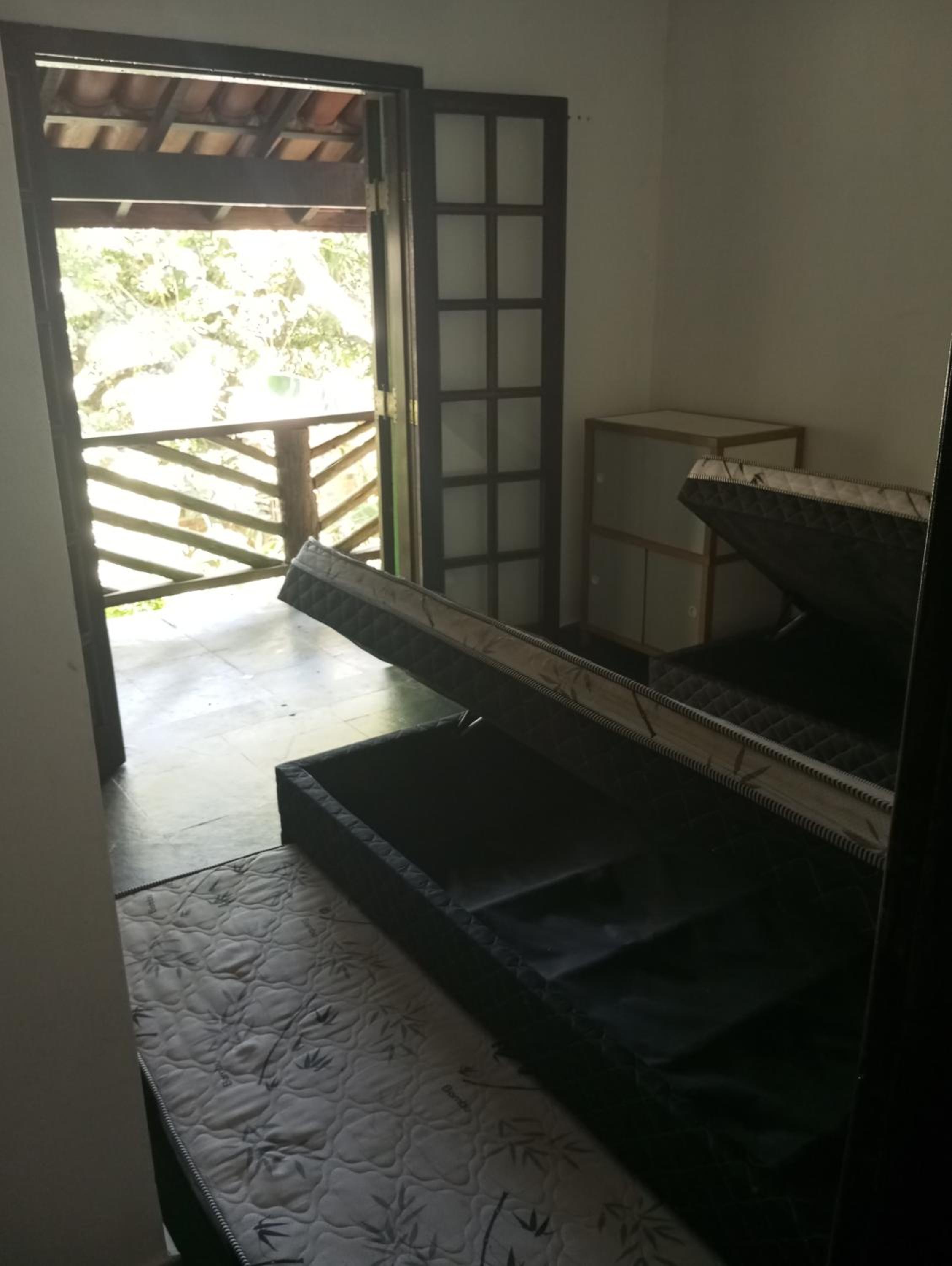Casa no centro de Caraguatatuba próx da praia