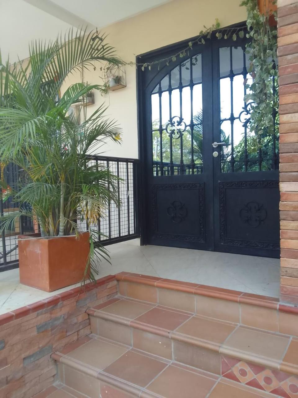 Casa Aranda a 500 mts de la Hacienda Nápoles