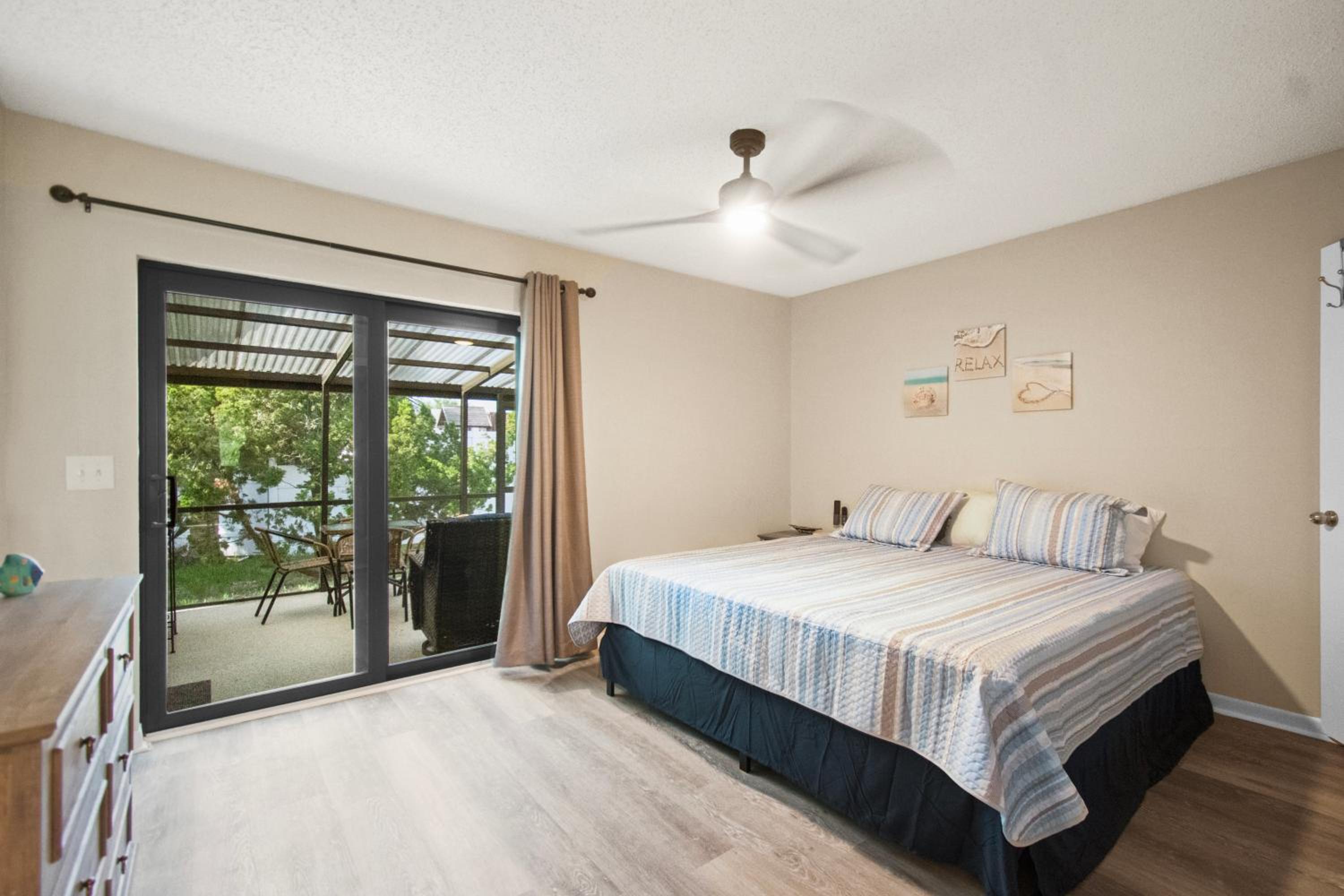 2 Bed/2 Bath Beach Condo view 3