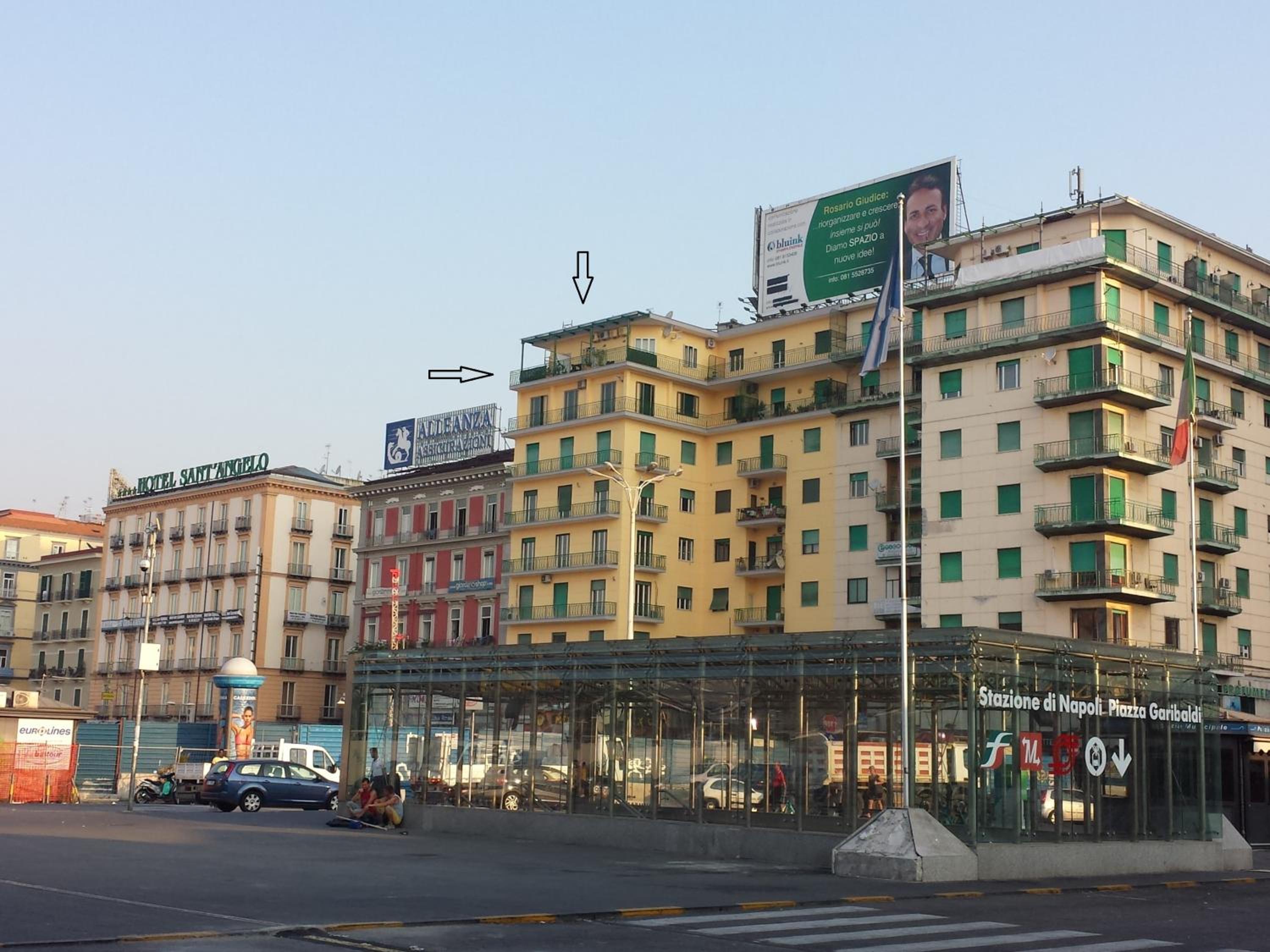 Top Floor Rentrooms Napoli