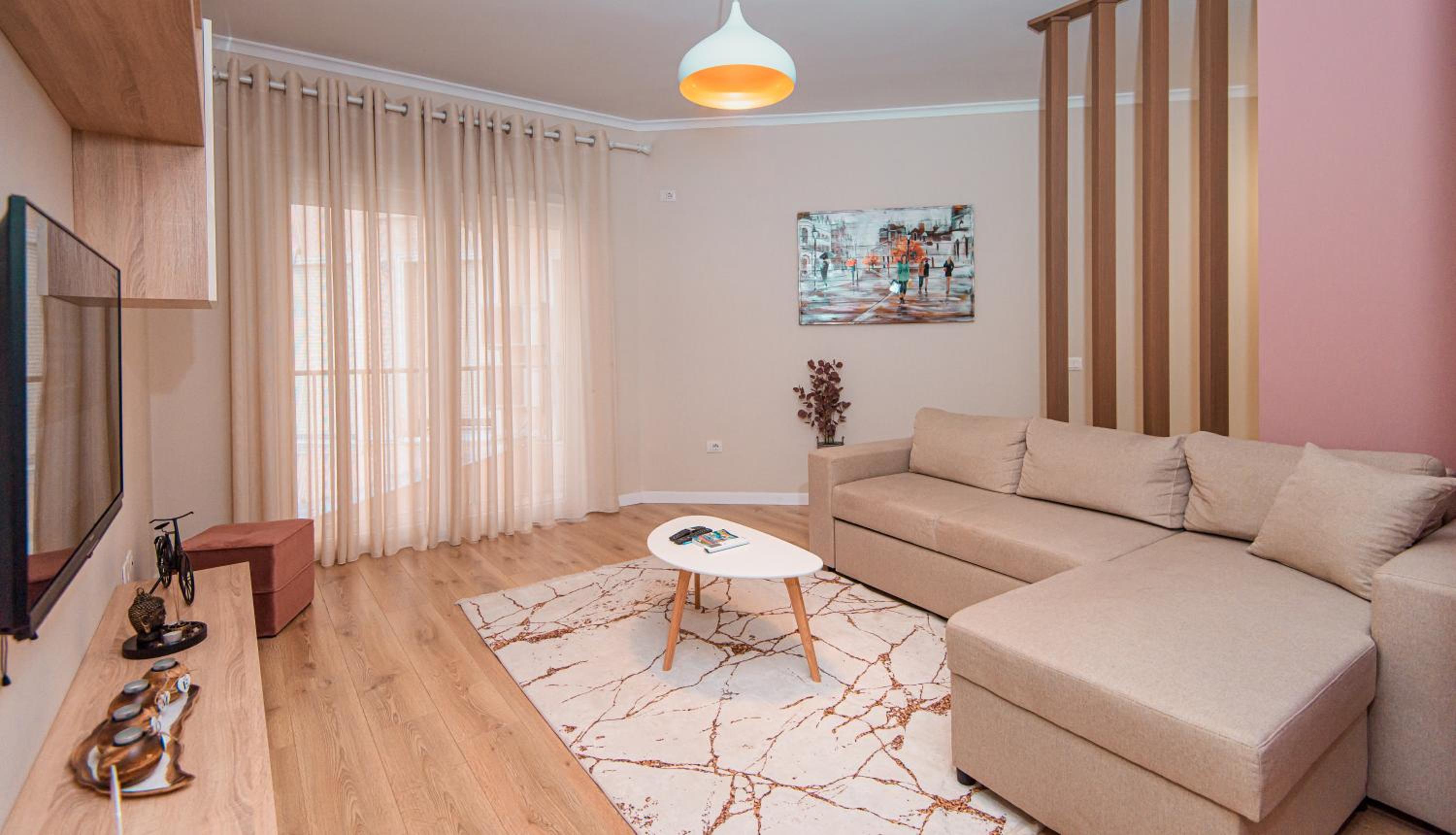 Loris Apartaments 204