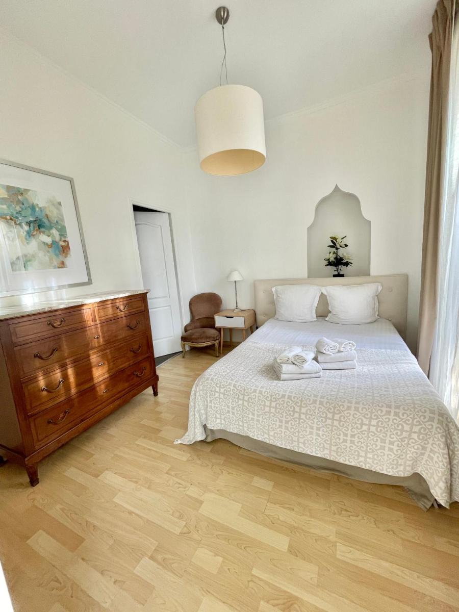 L'Orient Palace Apartments