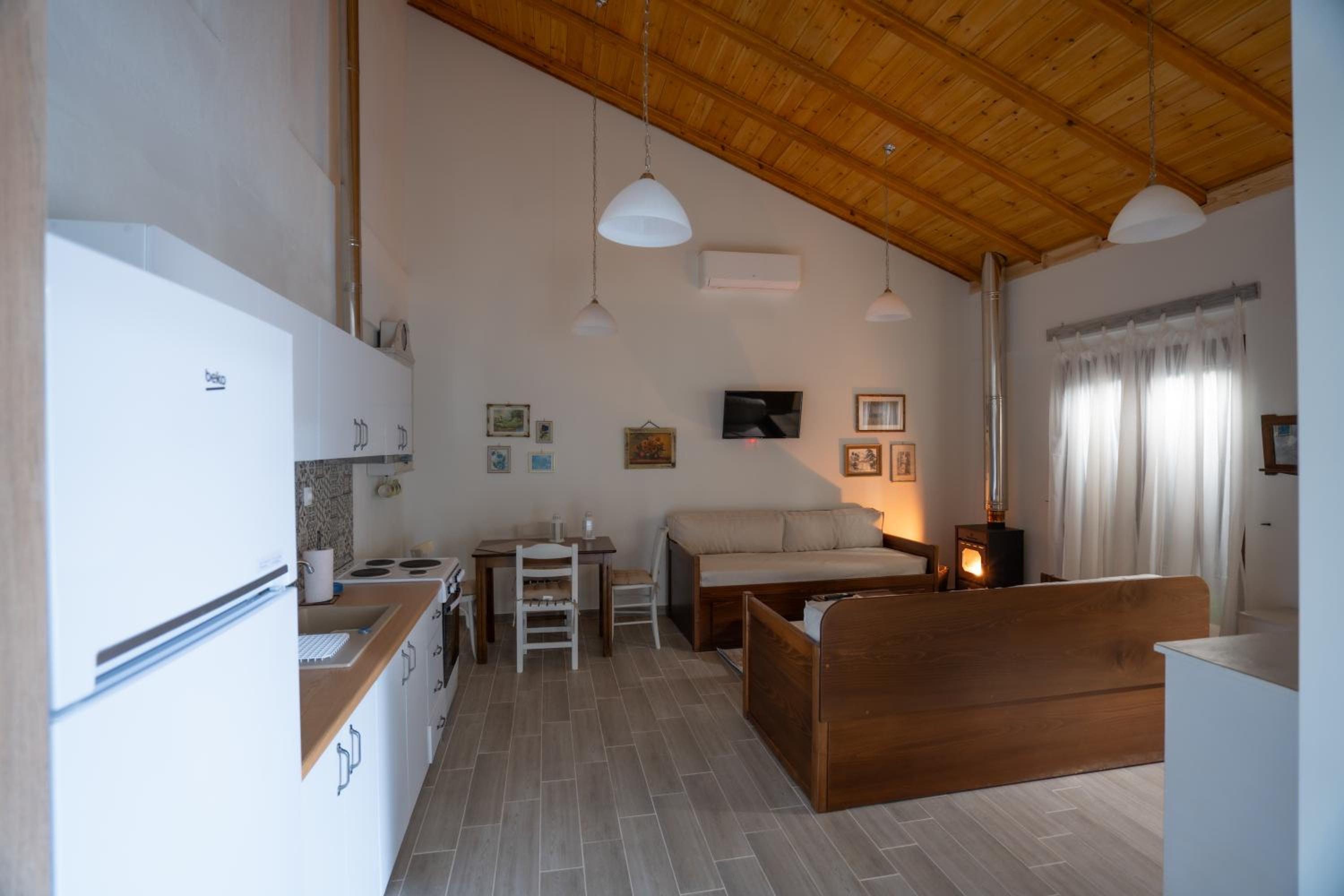 Fyllenia Country Home, Aridaia, Pozar Baths view 5