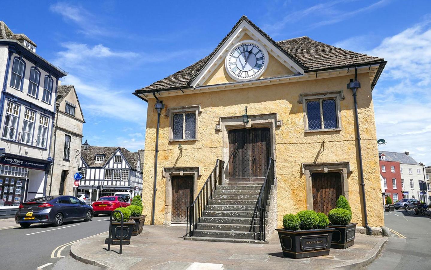 Tetbury Cottage