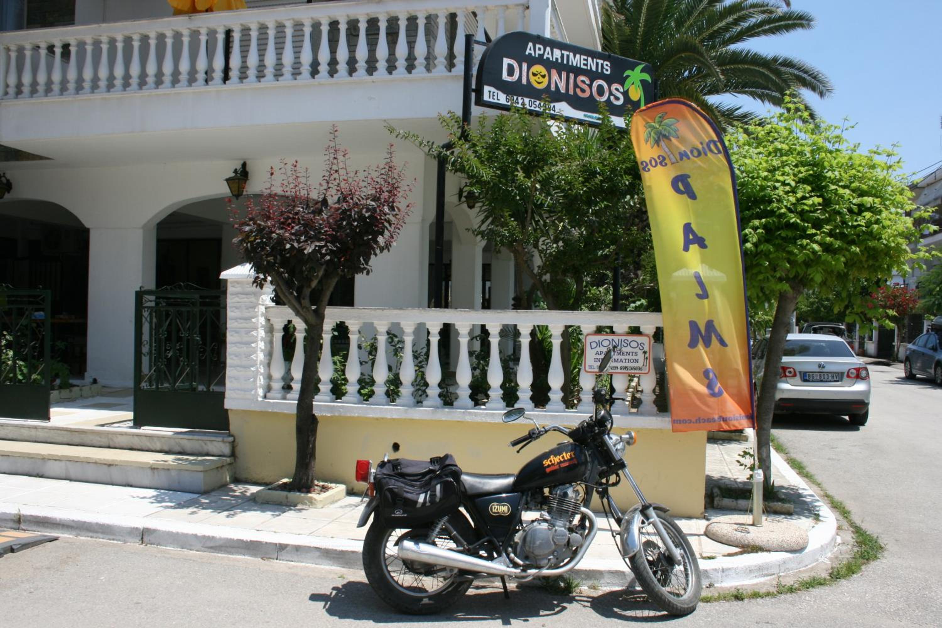 Dionisos Palms Apartments
