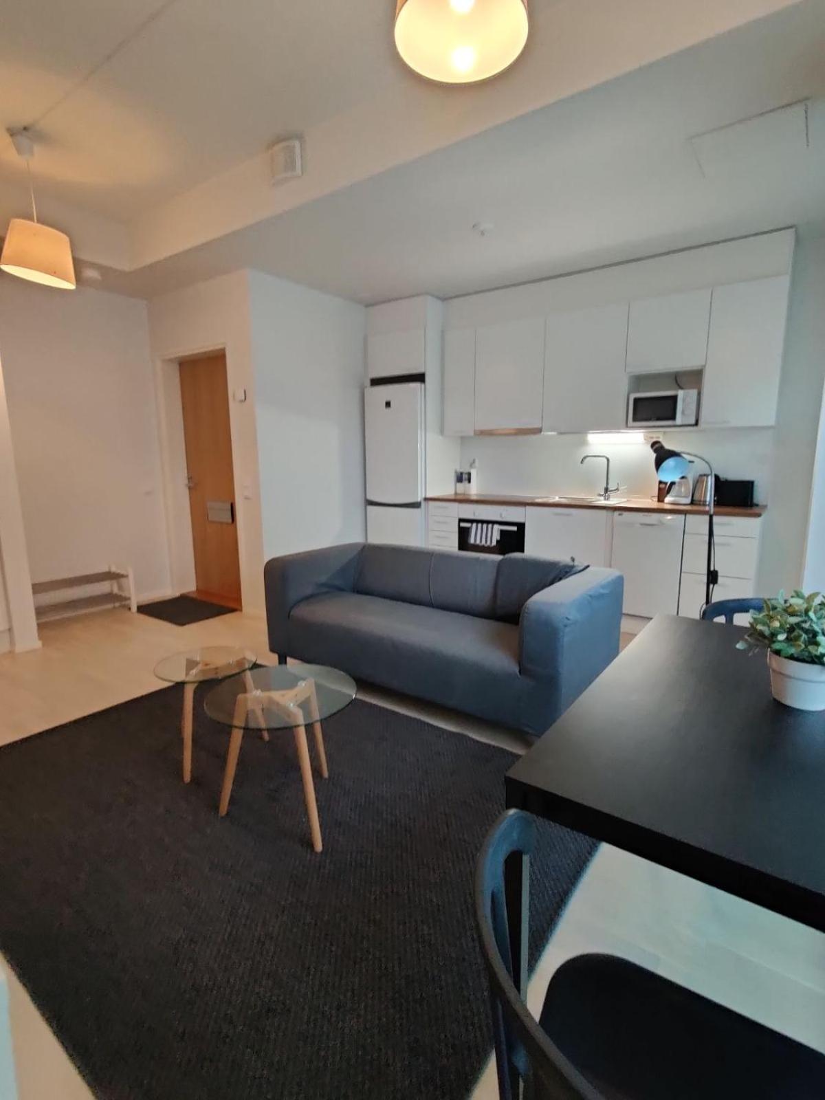 Comfortable new one-bedroom for 3. Airport/Tikkurila view 3