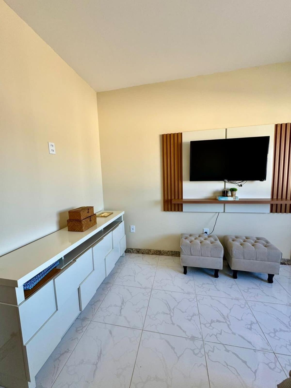 Aptos Luxo completo 2 e 3 quartos em Guriri 300 mts da praia Wi-fi grátis