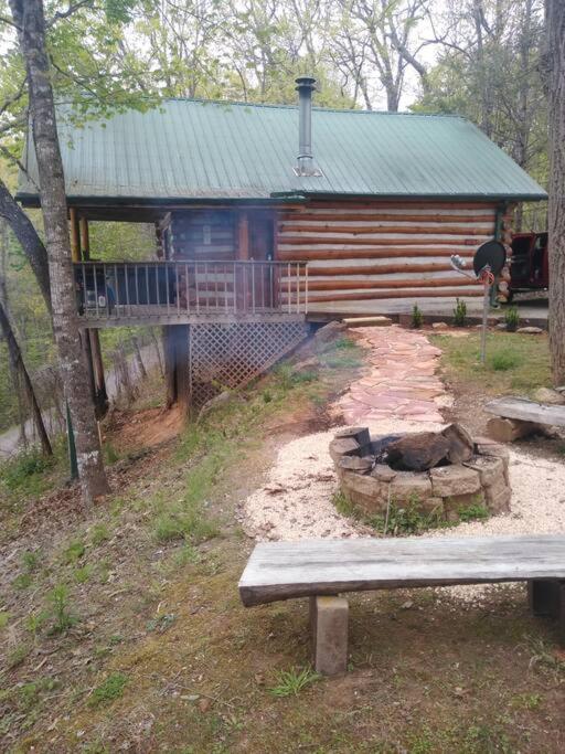 The Pine Knot Cabin