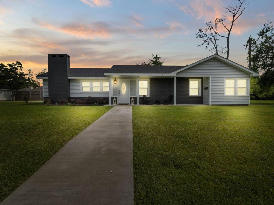 Beautiful 3 Bedroom Home