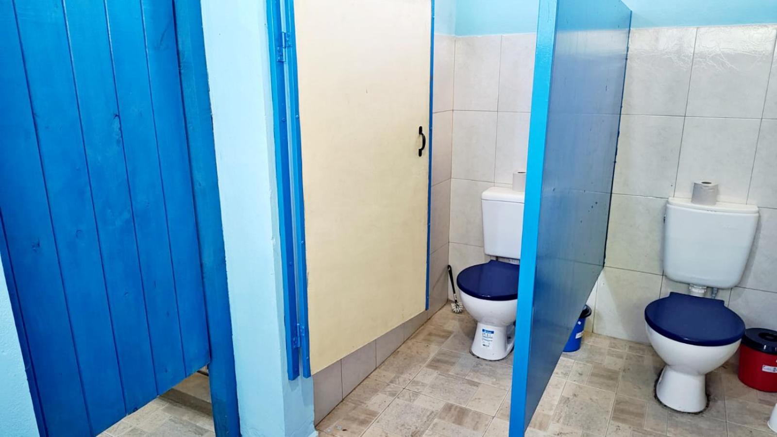 Hostel,Dormis y Camping Costa Bolsón