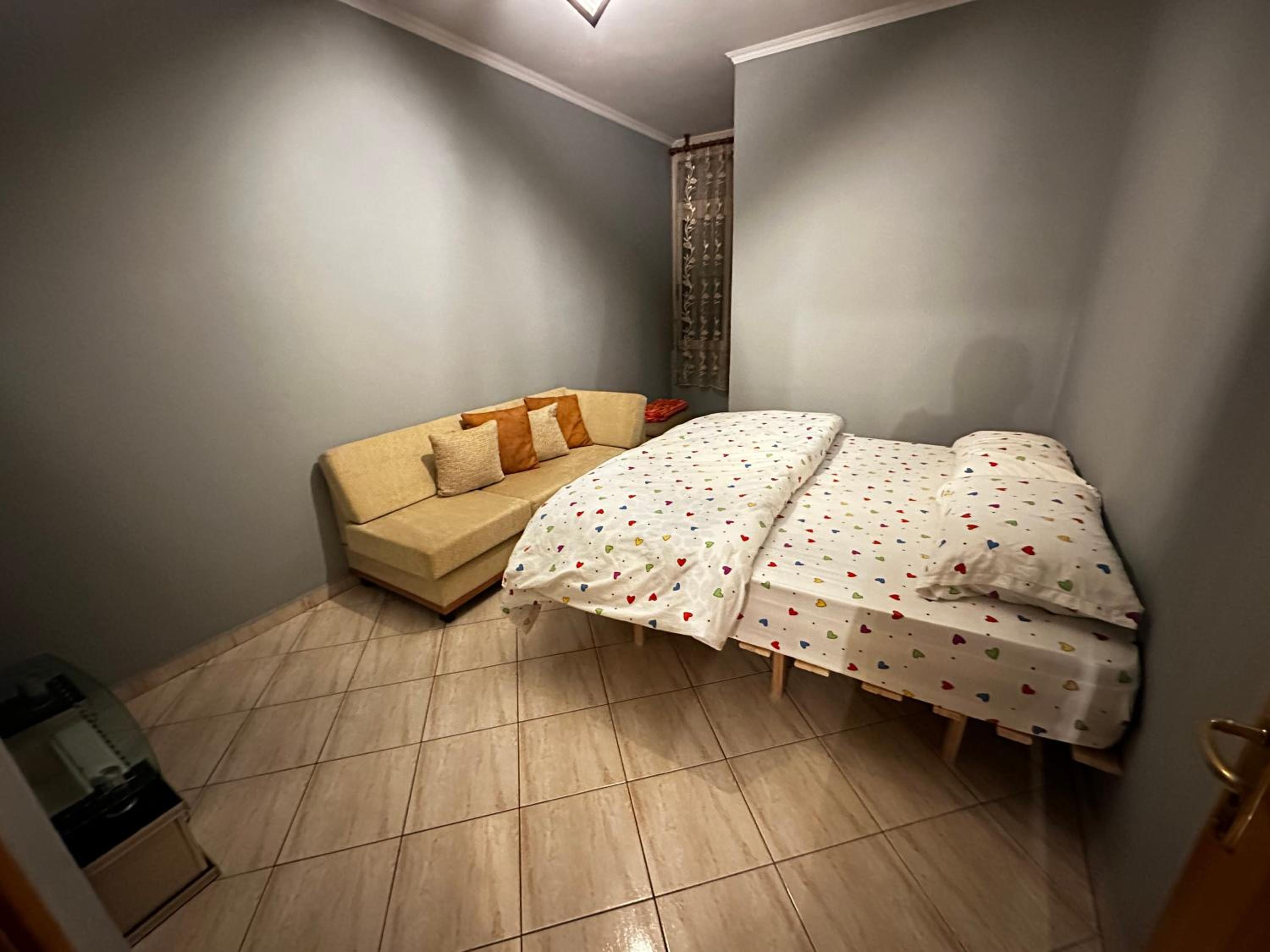 DIORAs Apartment.