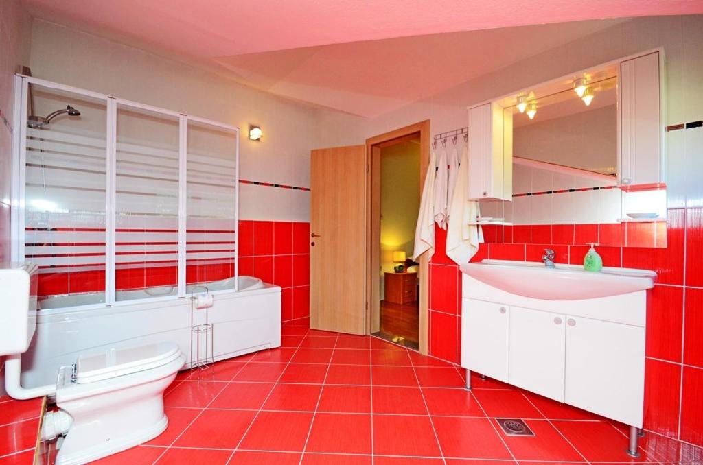 Apartment Luxury Cream