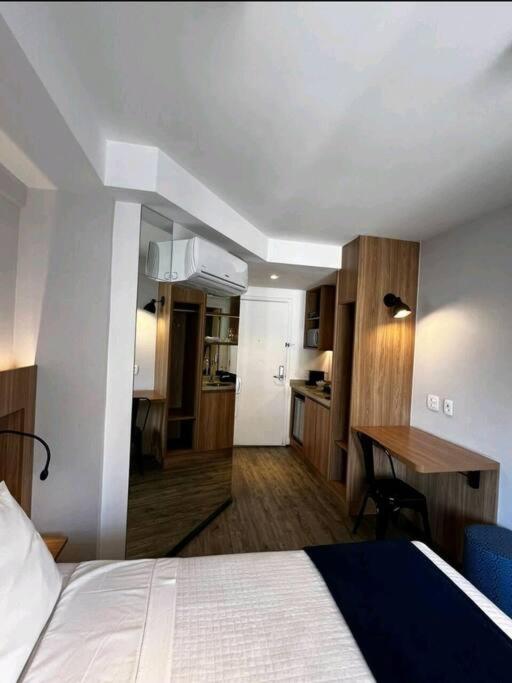 Studio completo no coração do Bairro Liberdade - Conforto e excelente localização