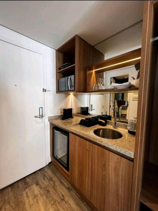Studio completo no coração do Bairro Liberdade - Conforto e excelente localização