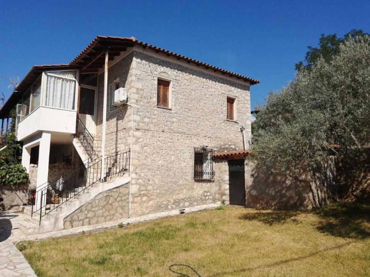 Parnassos cottage