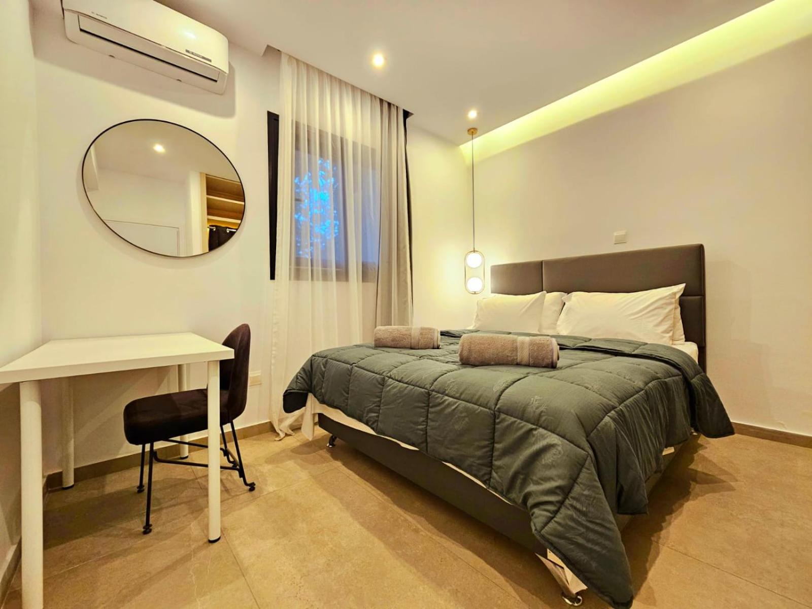 2 Bedrooms Beach Apartment