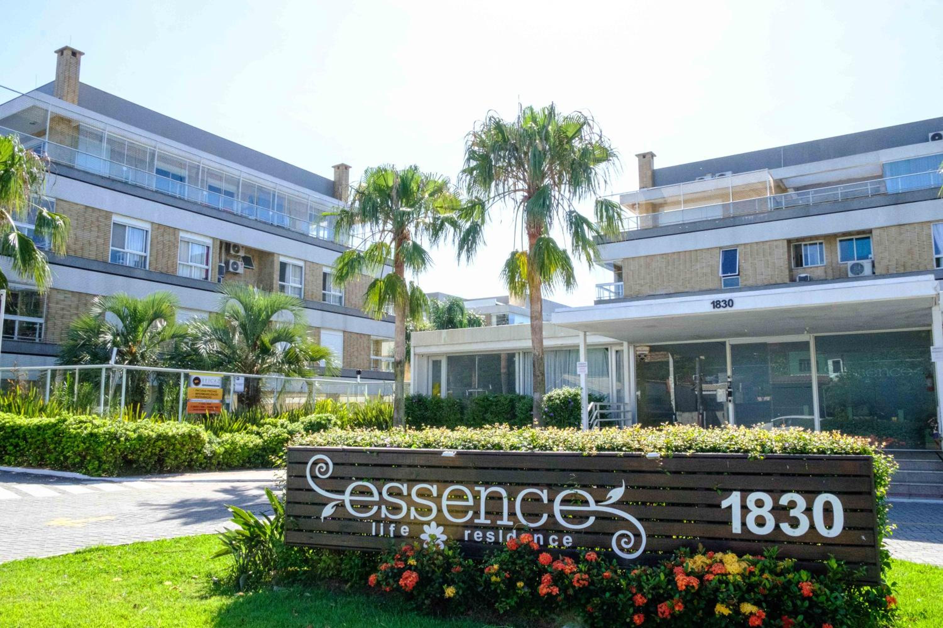 Essence Life Residence com Vista Mar, apartamento completo com 2 quartos em Condomínio Clube a 100 metros da Praia do Campeche, Florianópolis