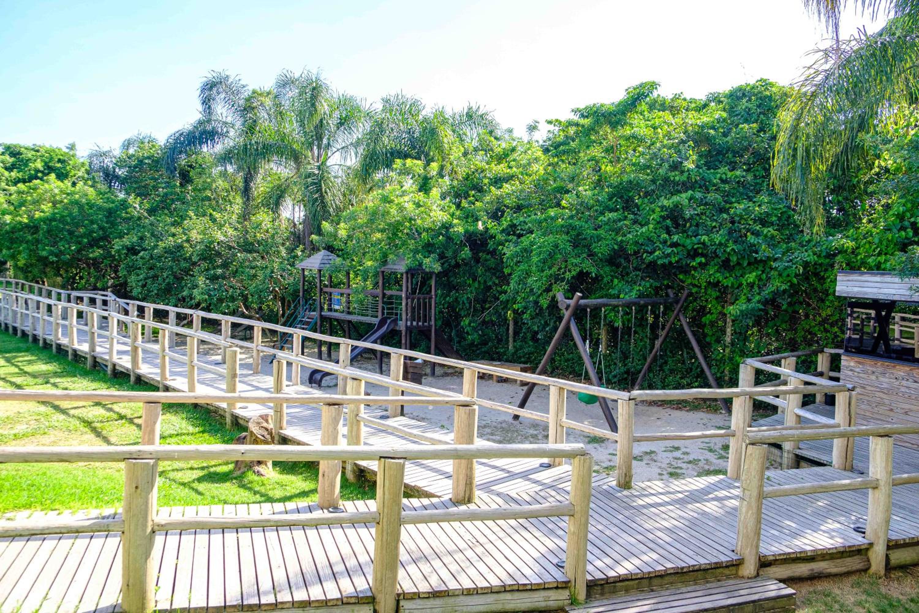 Essence Life Residence com Vista Mar, apartamento completo com 2 quartos em Condomínio Clube a 100 metros da Praia do Campeche, Florianópolis