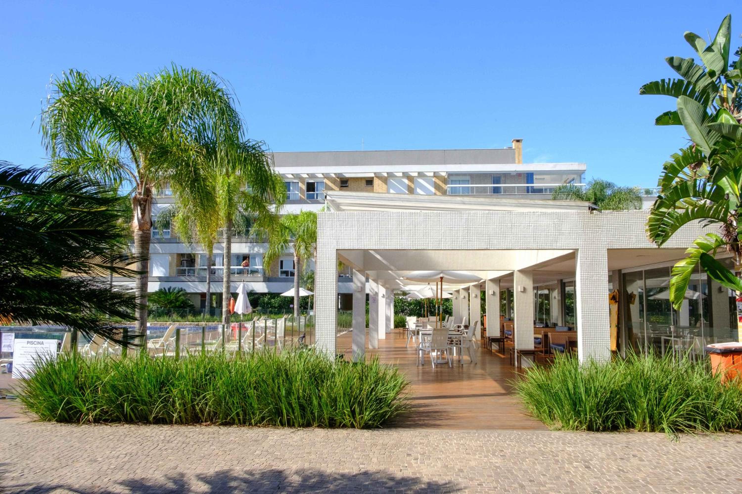 Essence Life Residence com Vista Mar, apartamento completo com 2 quartos em Condomínio Clube a 100 metros da Praia do Campeche, Florianópolis