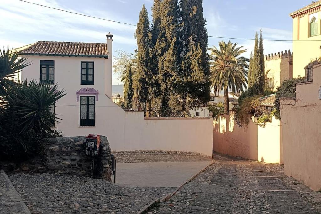 Large family home in Albaicin Center