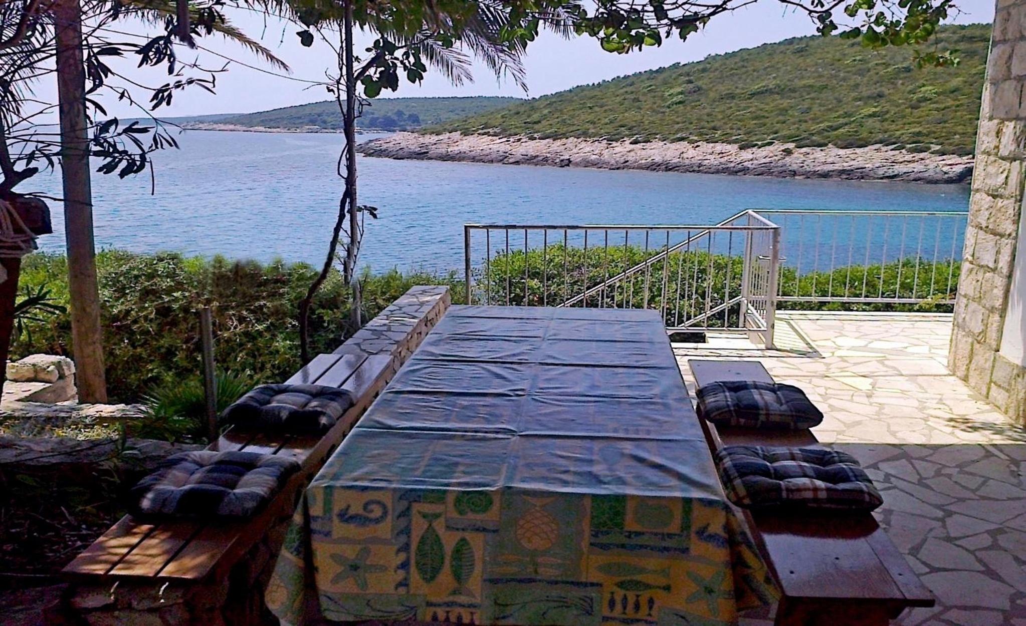 Holiday House Vis Pavic view 4