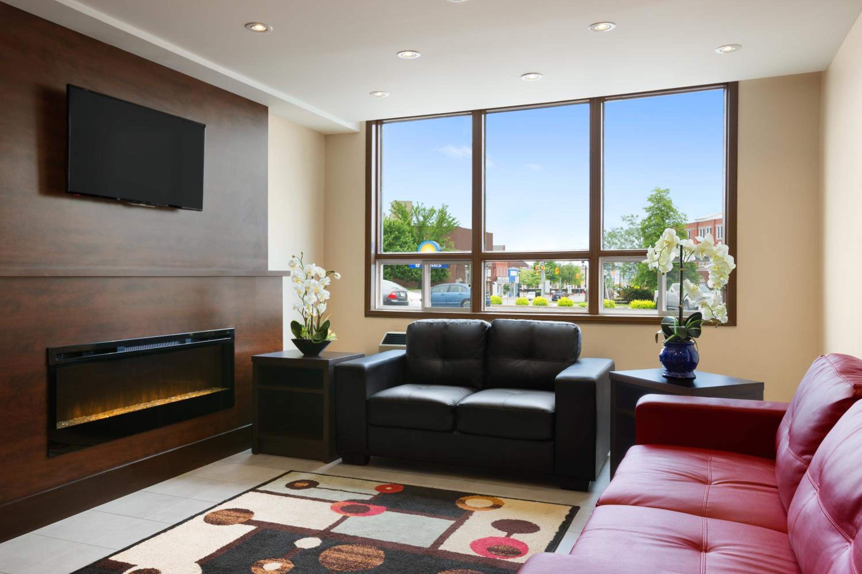 North Bay Vacations - Days Inn Suites by Wyndham North Bay Downtown - Property Image 37