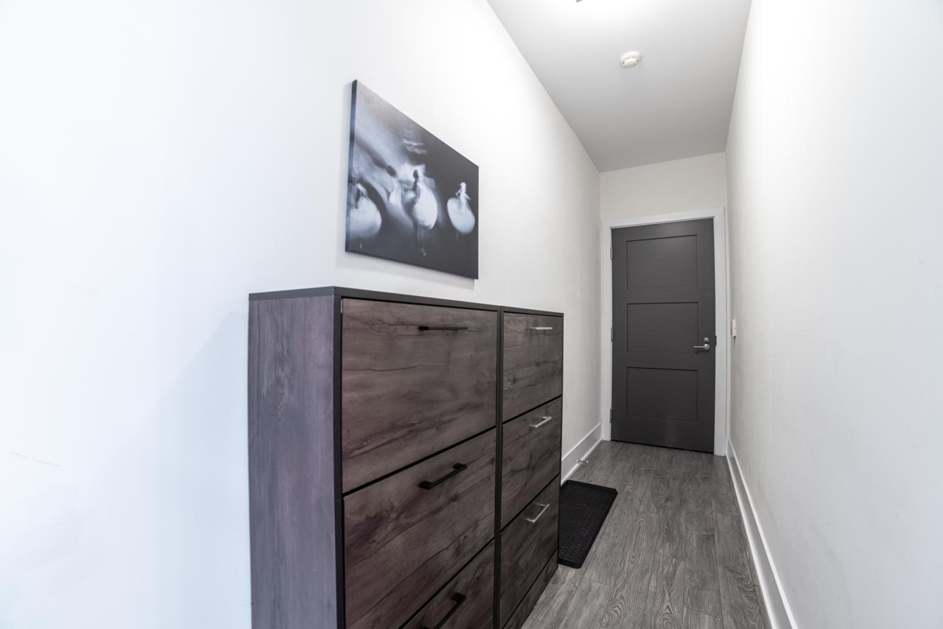 Luxury Condo w/Mesmerizing Sunset Views & FREE Parking