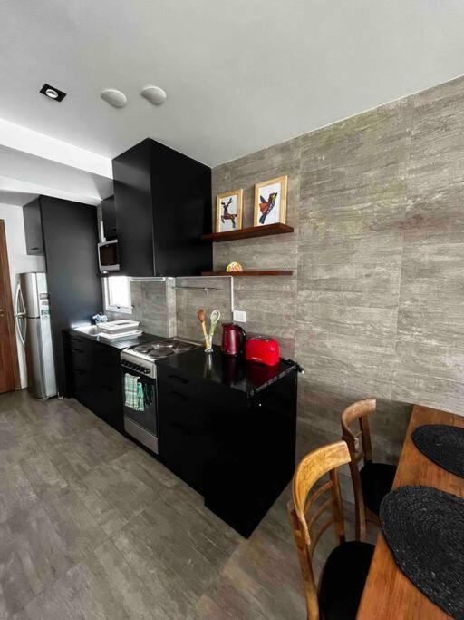 Departamento a una cuadra del mar, entre Playa Varese y Torreón del Monje