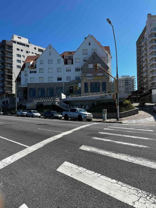 Departamento a una cuadra del mar, entre Playa Varese y Torreón del Monje