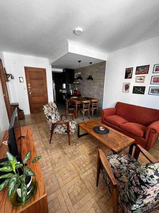 Departamento a una cuadra del mar, entre Playa Varese y Torreón del Monje