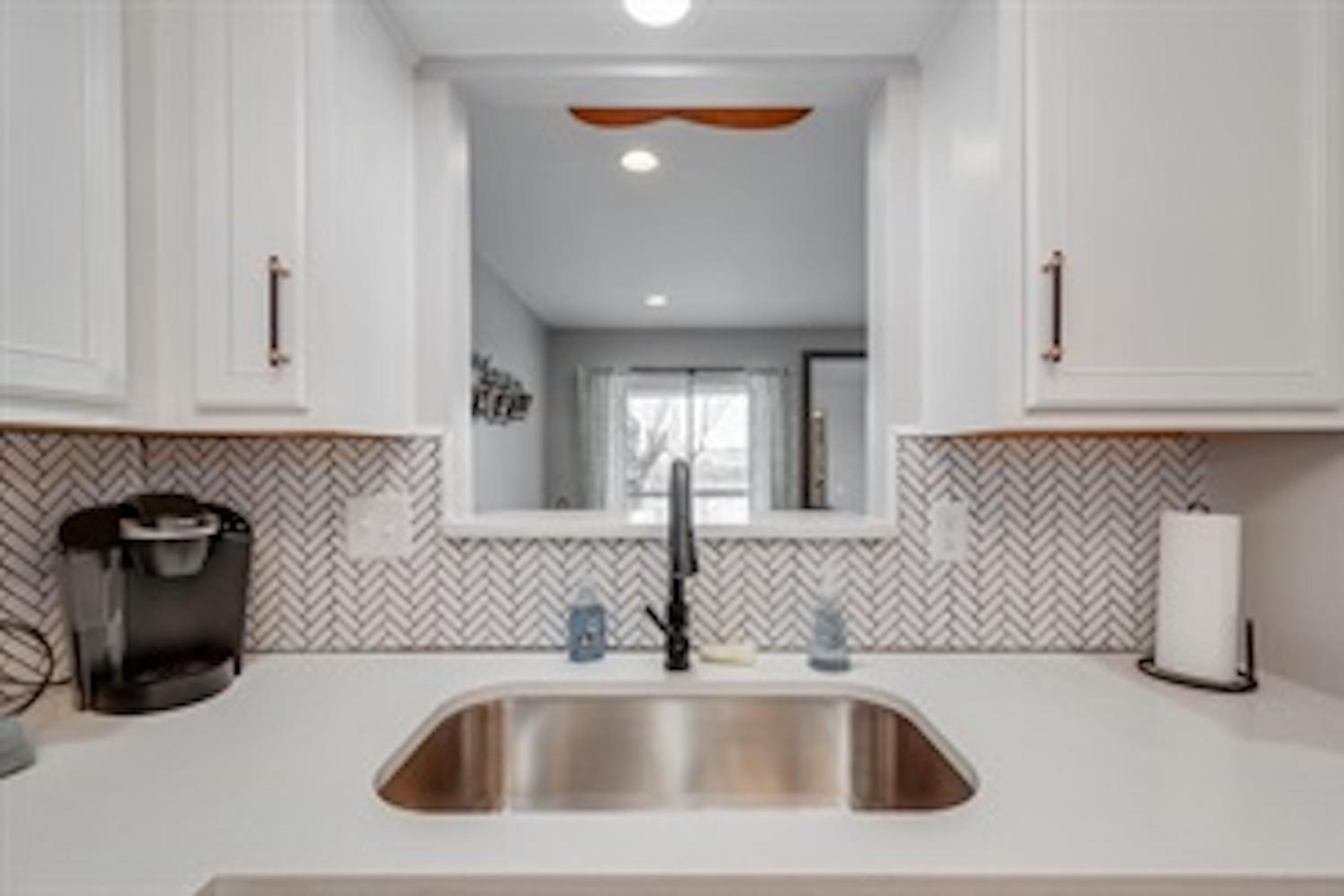 Photograph supplied for Beautiful Downtown Nashville Condo By the River-1012