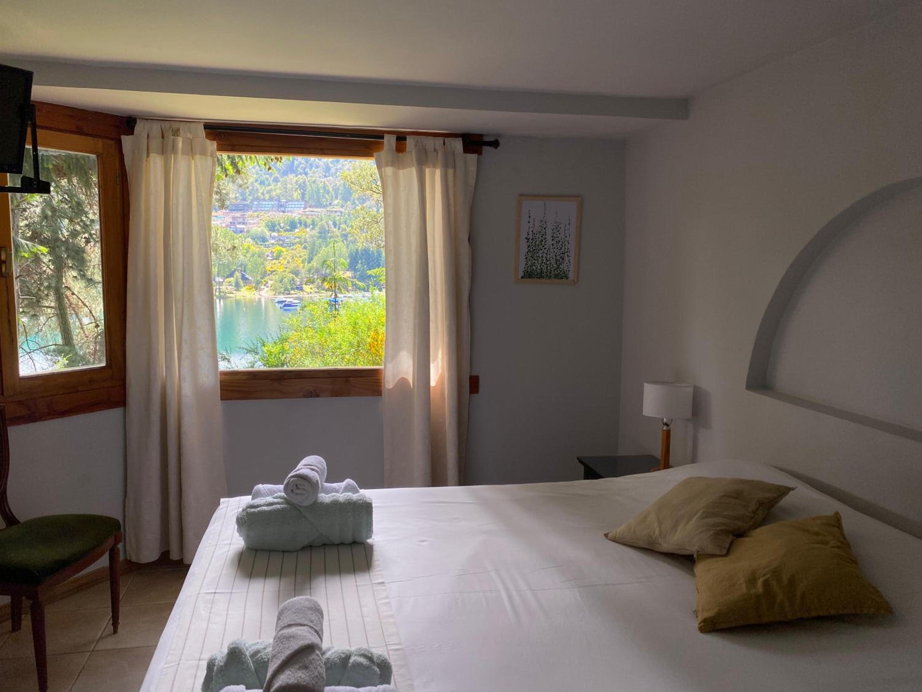 BOG Le Pommier - Cabañas con vista al lago y piscina climatizada
