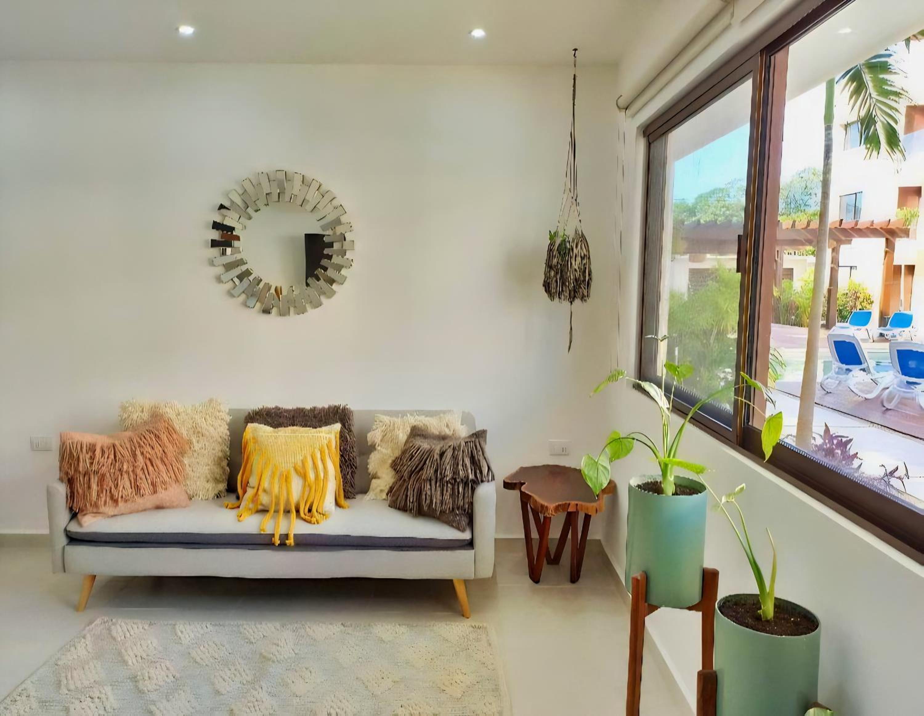 LILA E03 BlueluxuryK view 3
