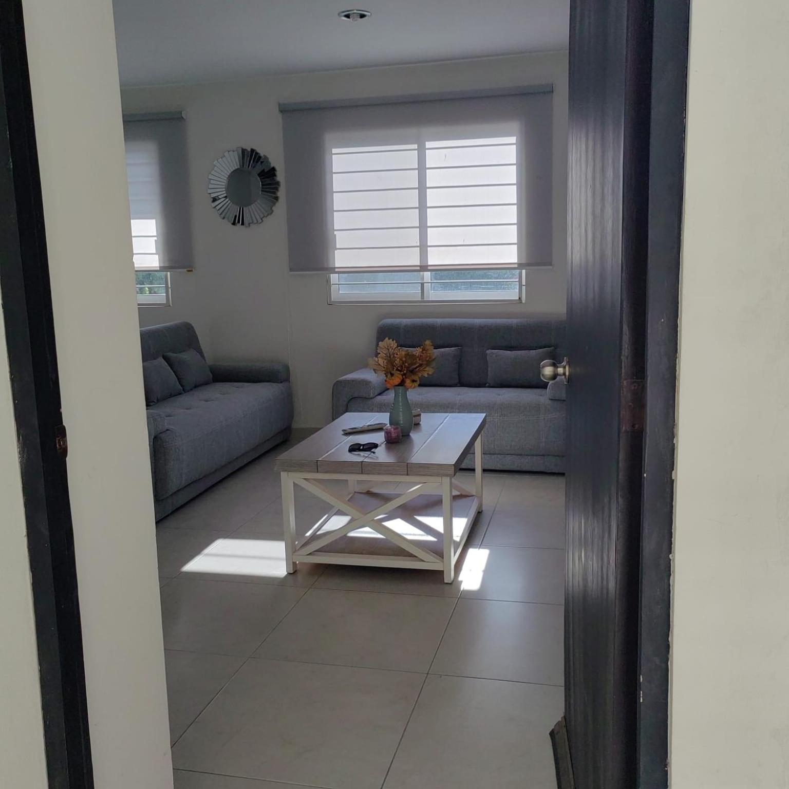 Departamento Zona Dorada 100 mts de Playa view 4