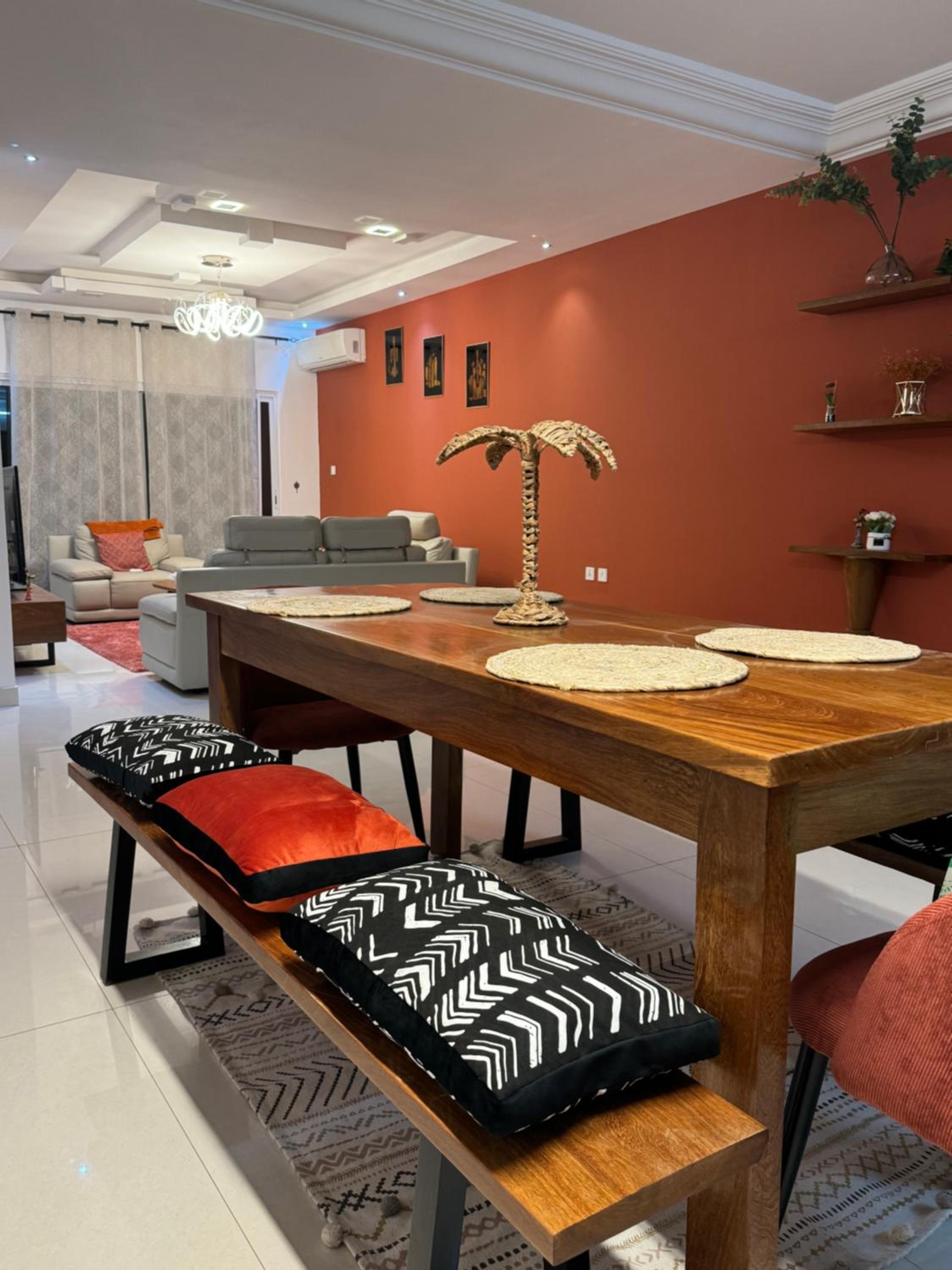 Appartement luxueux cosy - quartier prisé Virage - main view