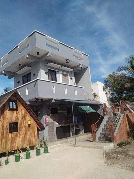Kua's Pad Batangas Tent view 3