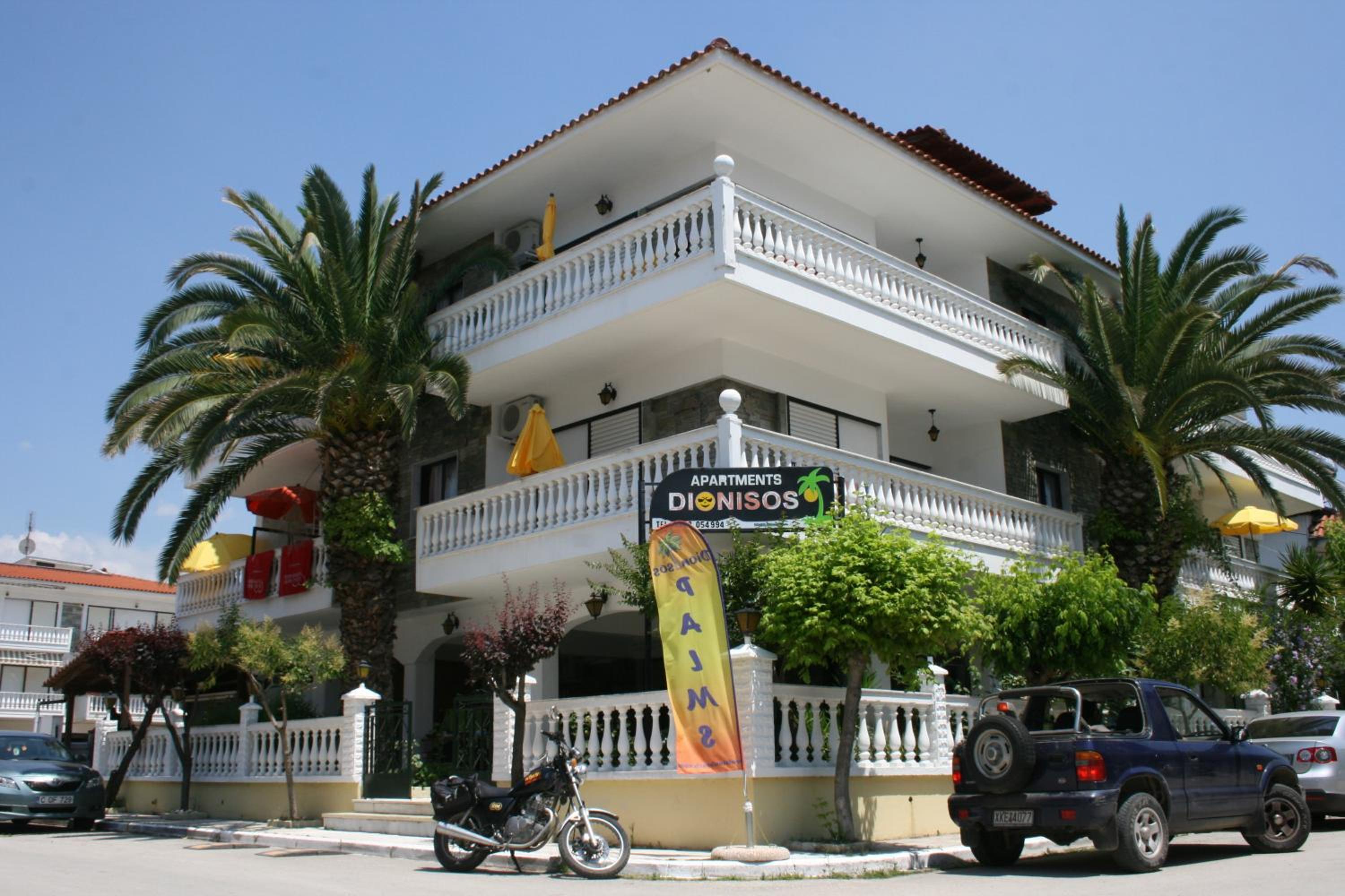 Dionisos Palms Apartments