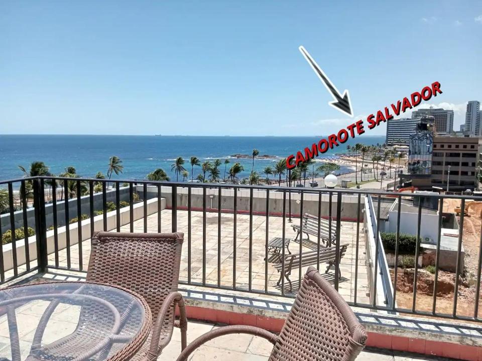 Lindo e Econômico, 2min da praia, perto Farol da Barra