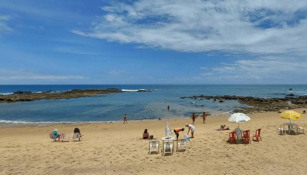 Lindo e Econômico, 2min da praia, perto Farol da Barra