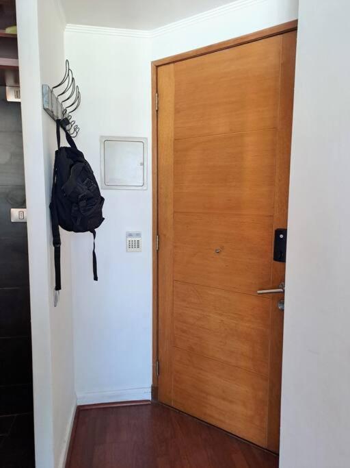 Cercano a Costanera Center, bonito, central y comodo departamento para 2 personas