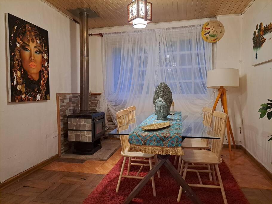 Casa completa para 6 personas centro Puerto Montt, 700 metros estatua enamorados