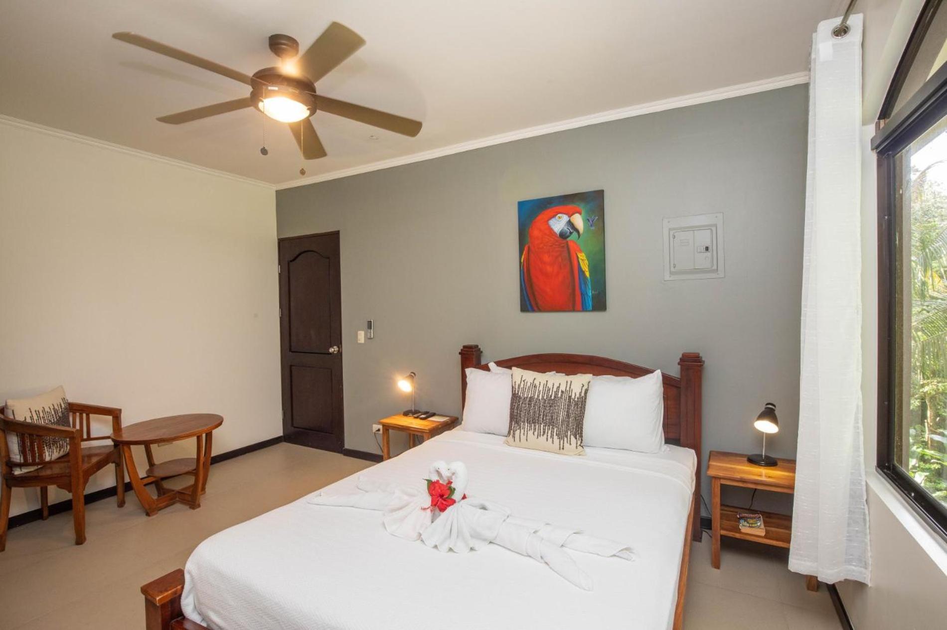 Renovated Casa Heron 3BR Private Pool near MA