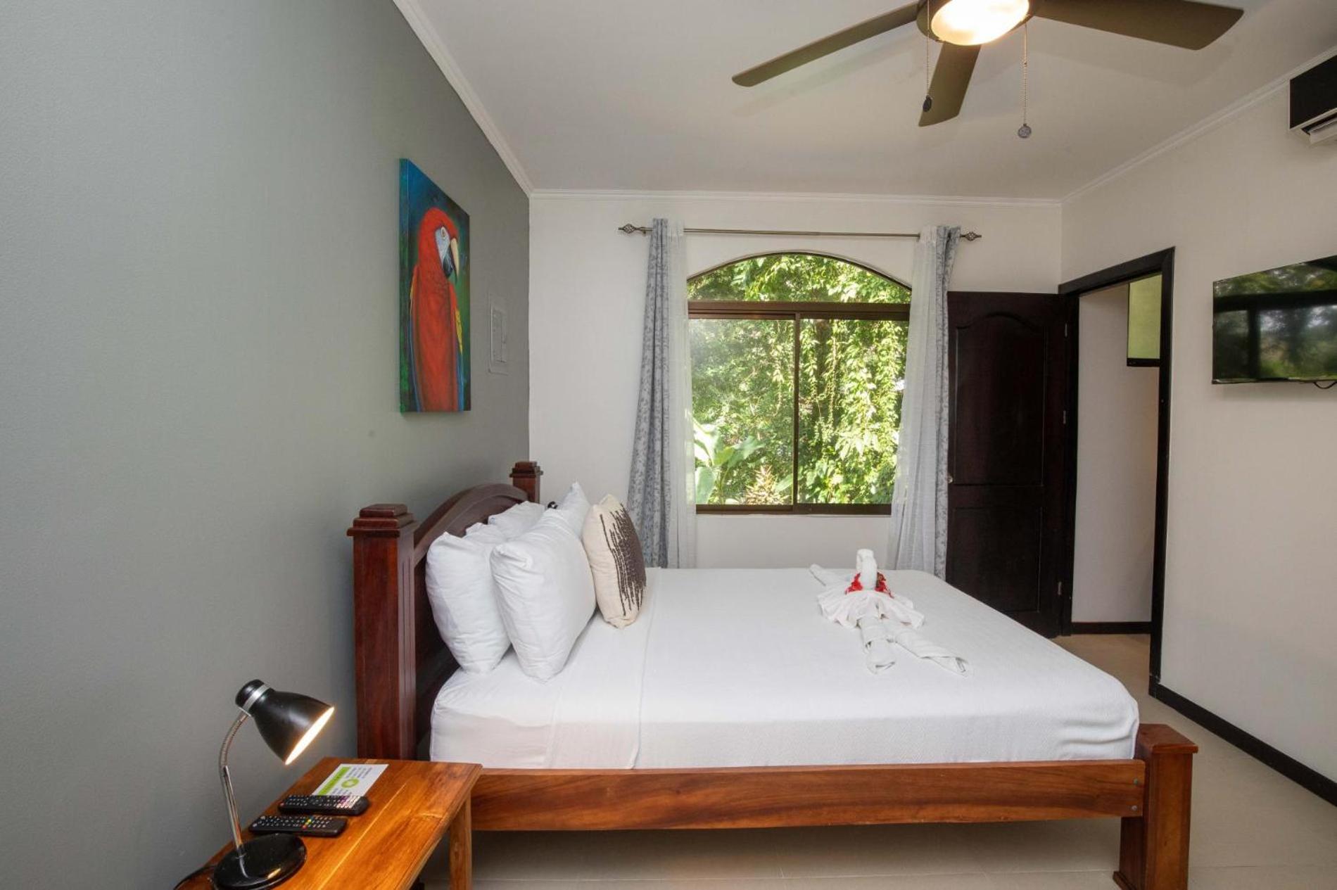 Renovated Casa Heron 3BR Private Pool near MA