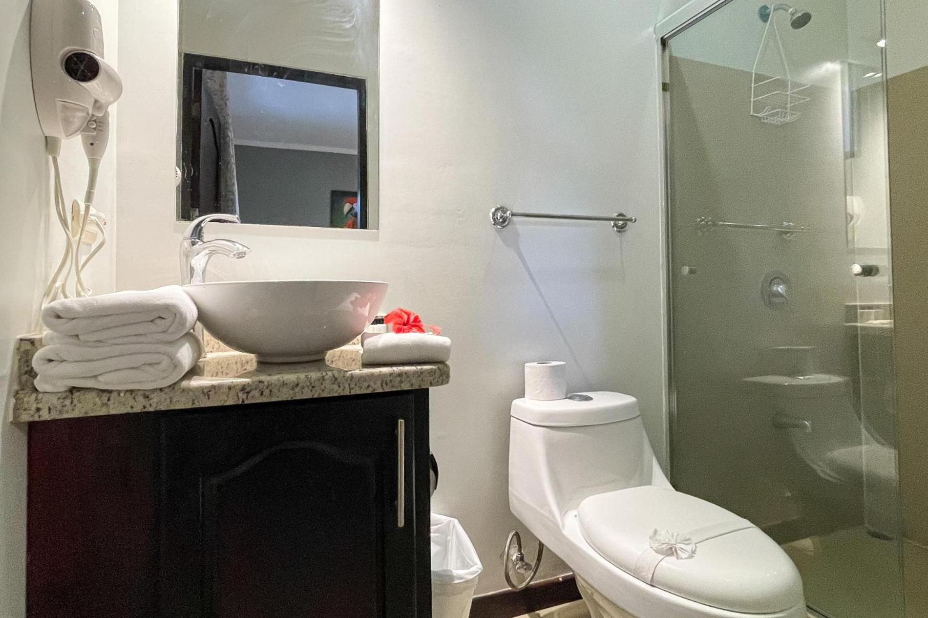 Renovated Casa Heron 3BR Private Pool near MA