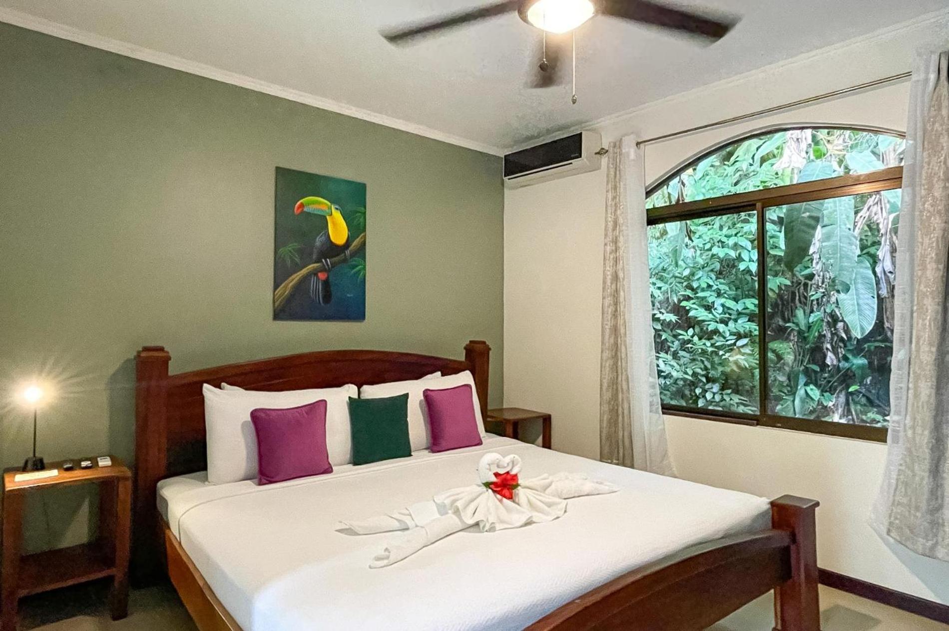 Renovated Casa Heron 3BR Private Pool near MA