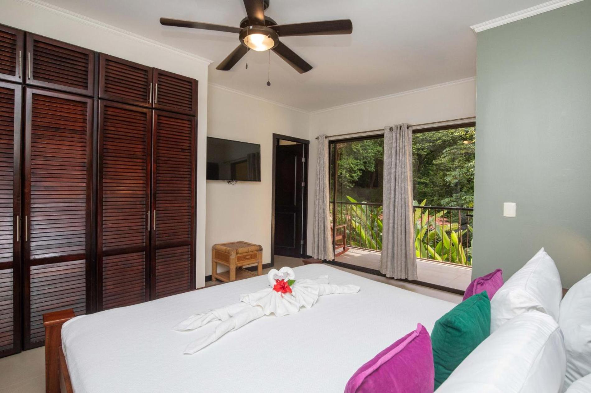 Renovated Casa Heron 3BR Private Pool near MA