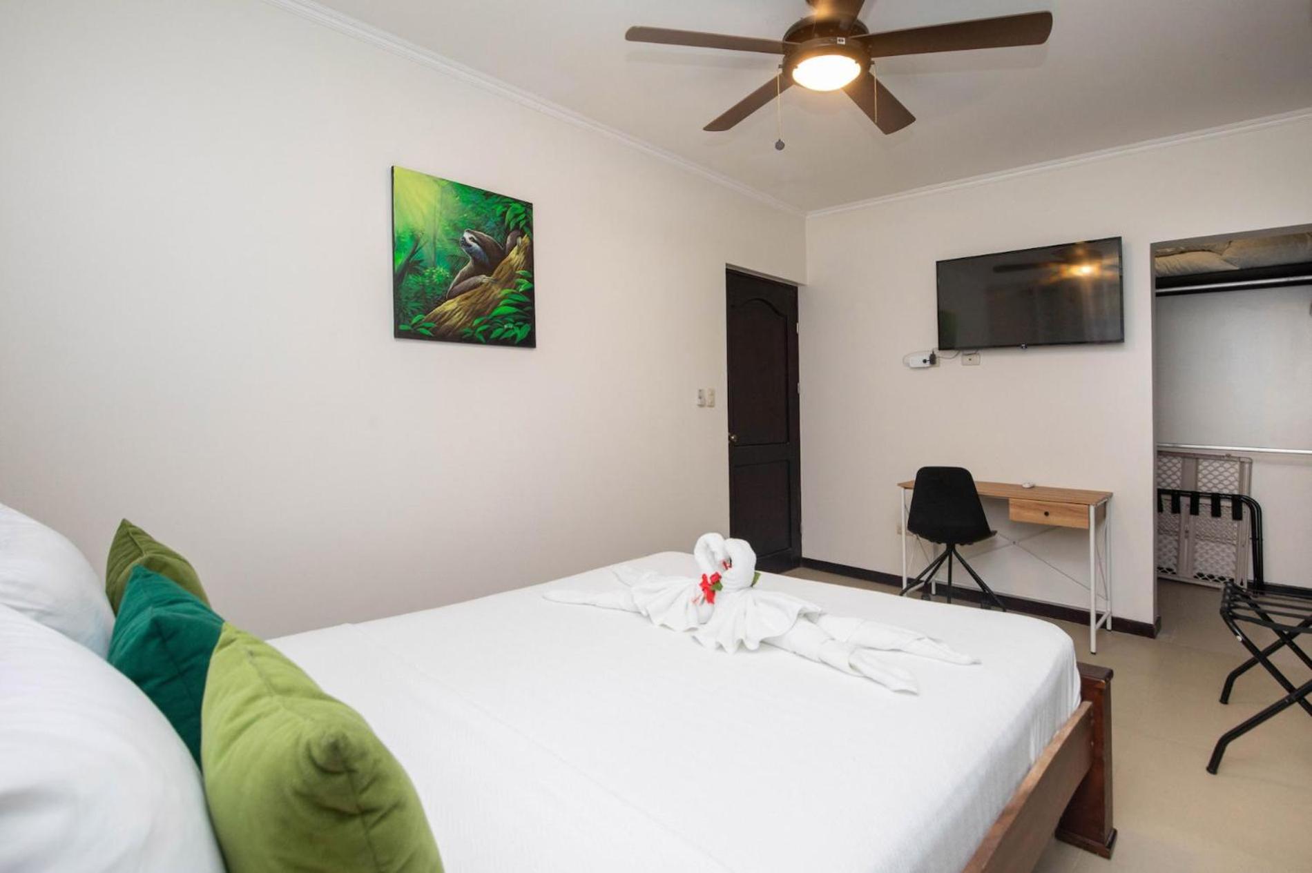 Renovated Casa Heron 3BR Private Pool near MA
